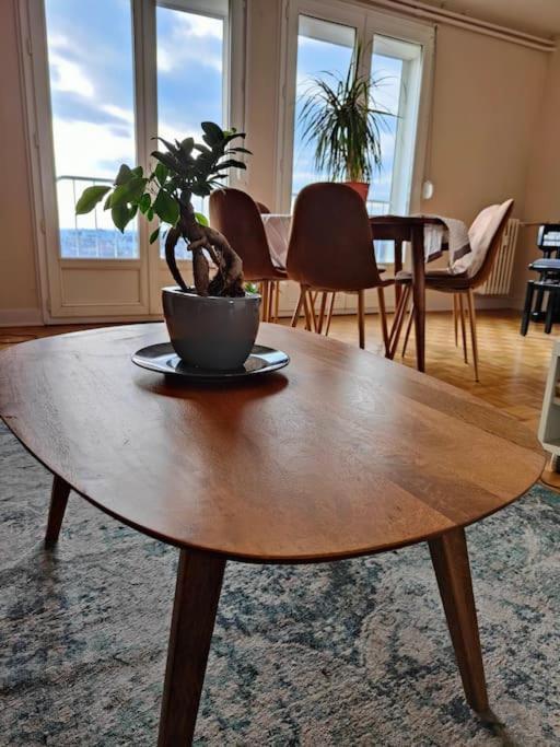 Superbe Appartement Lumineux Avec Vue Imprenable Tours Luaran gambar