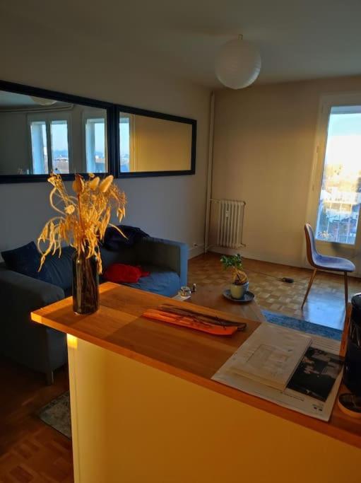 Superbe Appartement Lumineux Avec Vue Imprenable Tours Luaran gambar